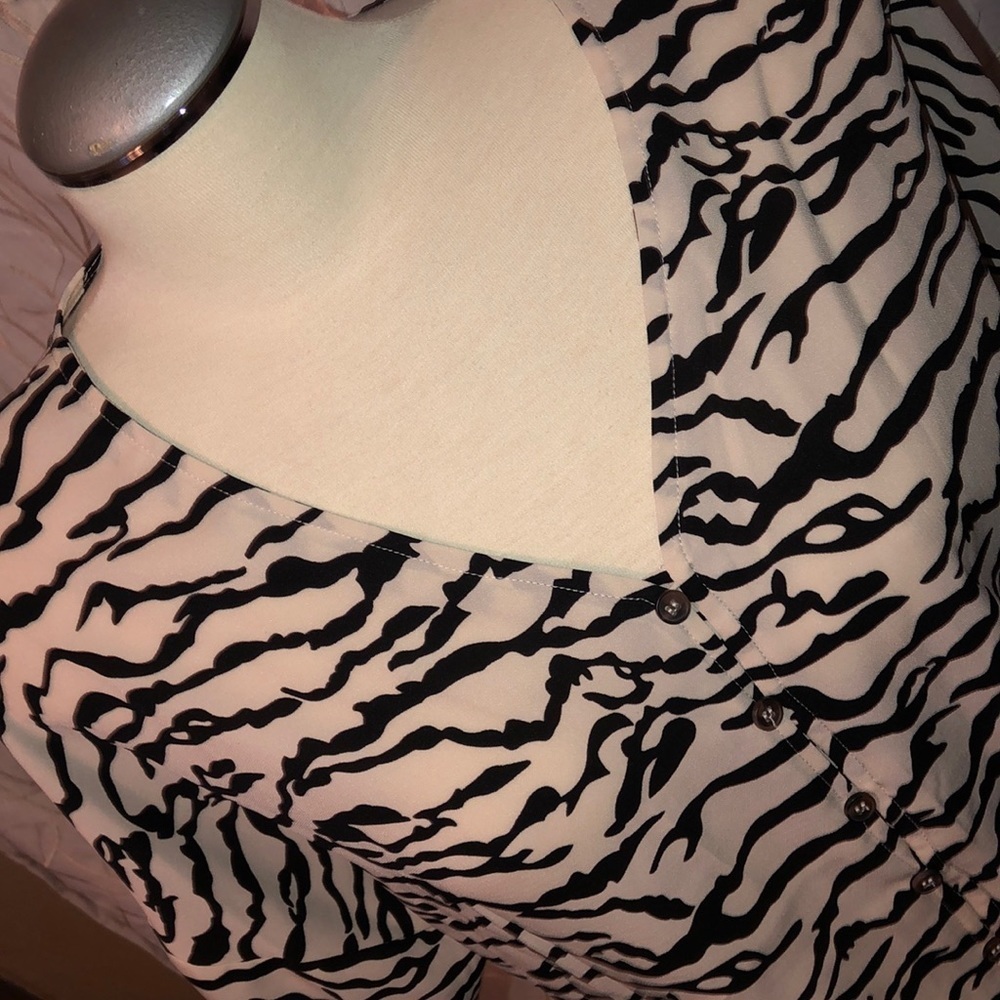 Zebra print blouse. Beautiful black and white blouse.